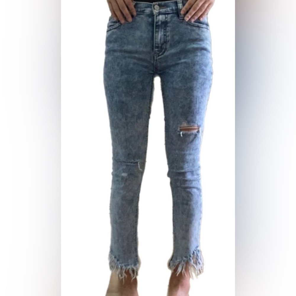 Free People Great Heights frayed skinny jeans, size 24